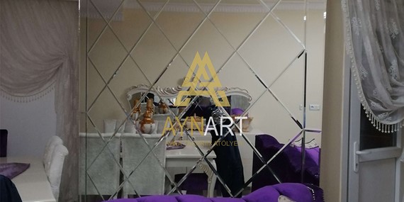 Salon Aynaları, Salon Aynaları